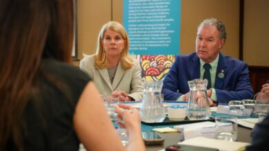 Queensland Education Minister John-Paul Langbroek (left). Picture: Newswire