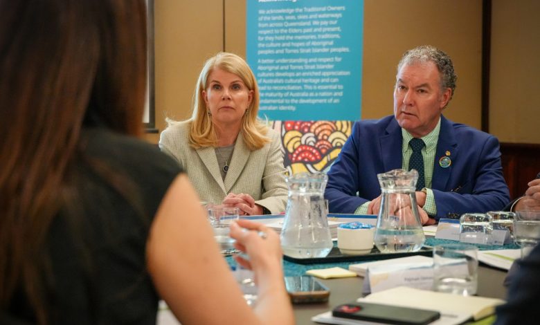 Queensland Education Minister John-Paul Langbroek (left). Picture: Newswire