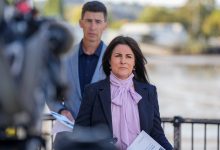 Education Minister Jo Palmer with Tasmanian Principals Association president Mat Grining. Picture: Supplied.