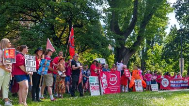 Tasmanian teachers strike for higher pay on December 12. Picture: Facebook.