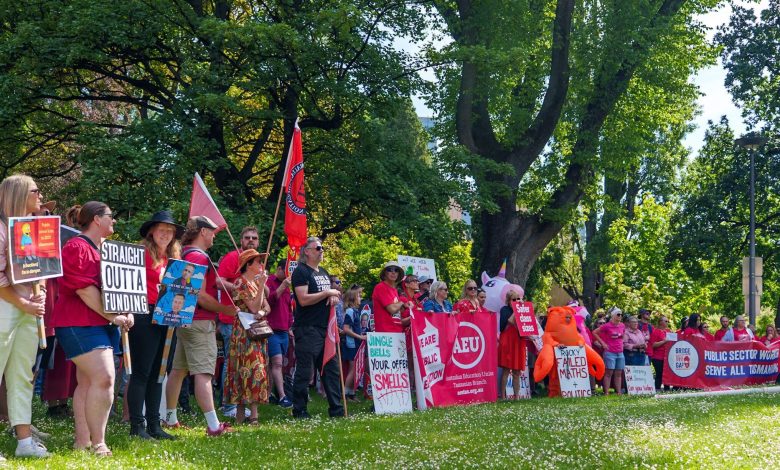 Tasmanian teachers strike for higher pay on December 12. Picture: Facebook.